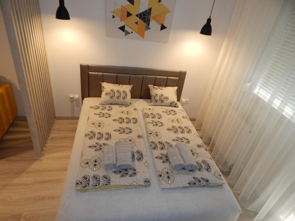 Pisztacia 2020 Apartman Kazincbarcika Ngoại thất bức ảnh